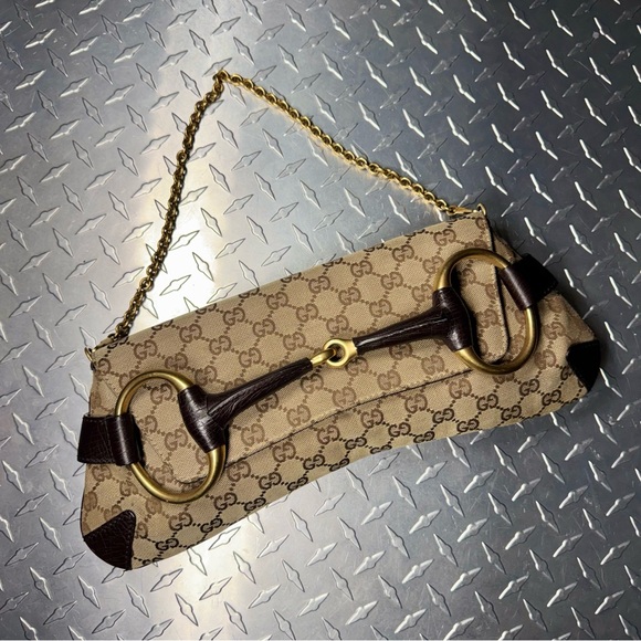 Gucci Tom Ford Vintage GG Canvas Horsebit Large Clutch With Chain in Brown - Picture 2 of 10
